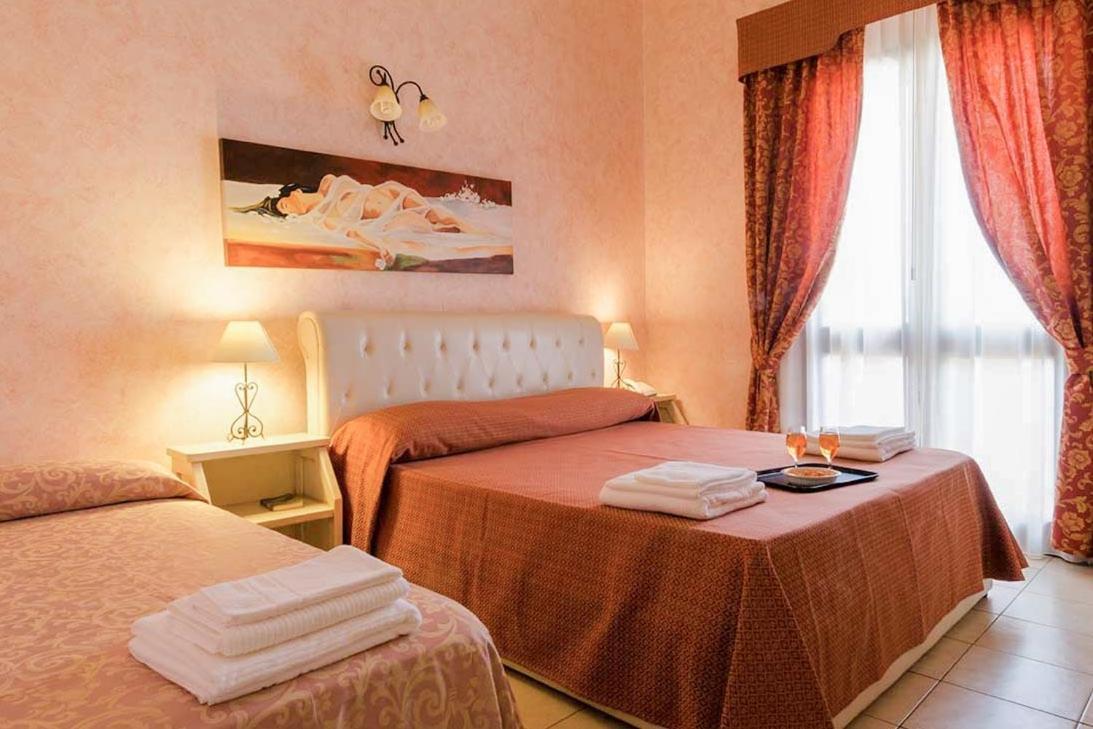 Hotel Salento Gold Beach 마리나 디 페스콜루스 외부 사진