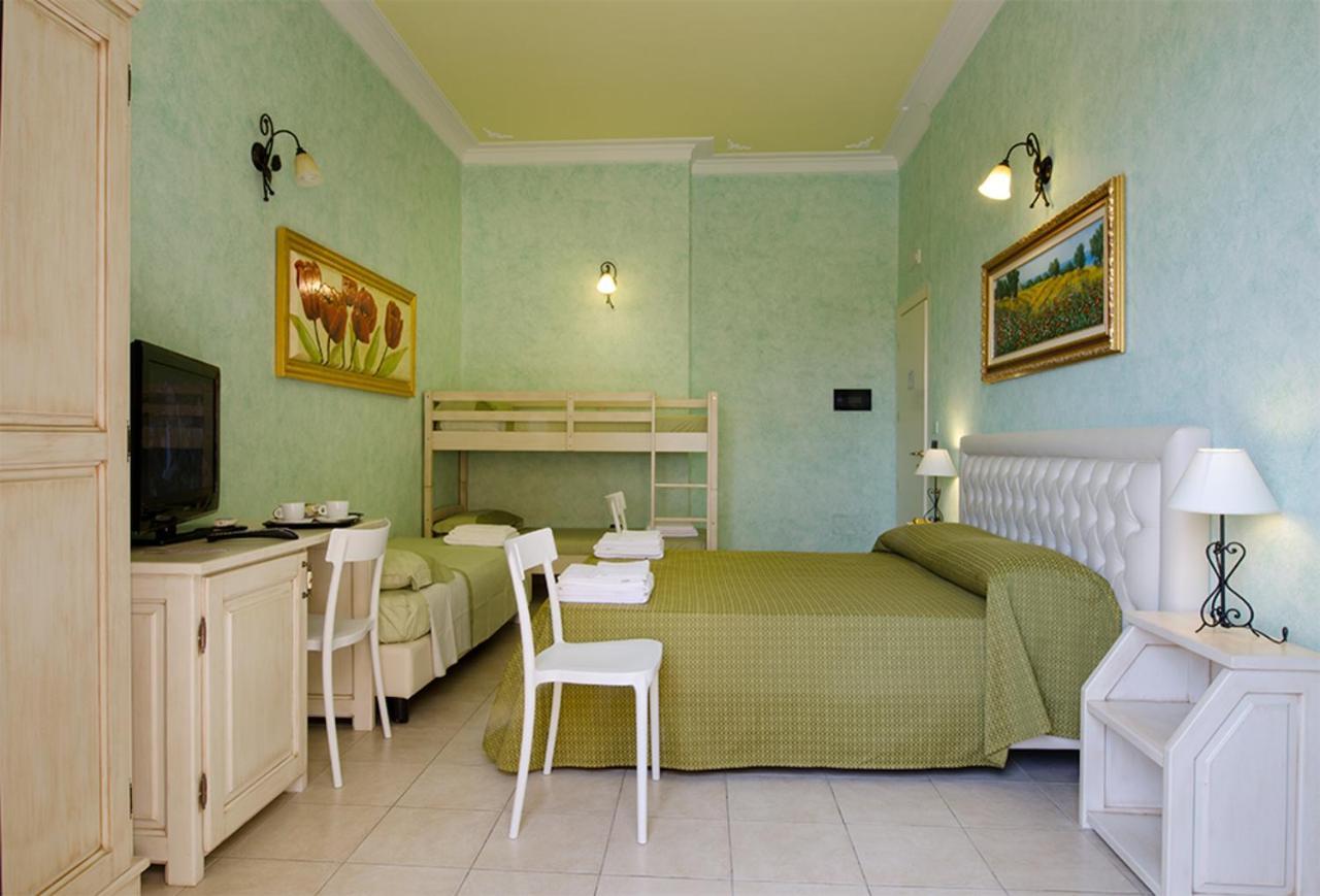 Hotel Salento Gold Beach 마리나 디 페스콜루스 객실 사진