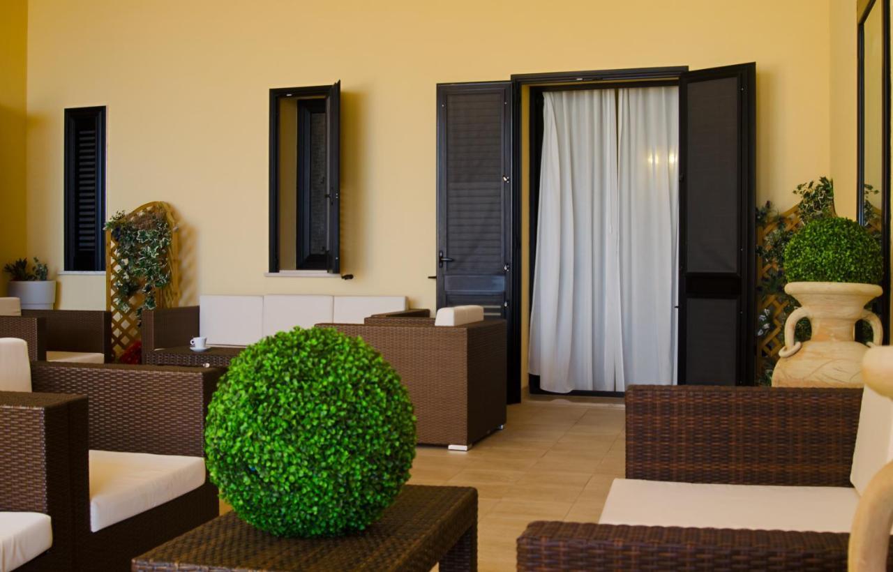 Hotel Salento Gold Beach 마리나 디 페스콜루스 외부 사진